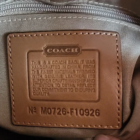 Like New Coach Vintage Leather & Canvas Soho Baguette plus coin purse & dust bag - Picture 13 of 15